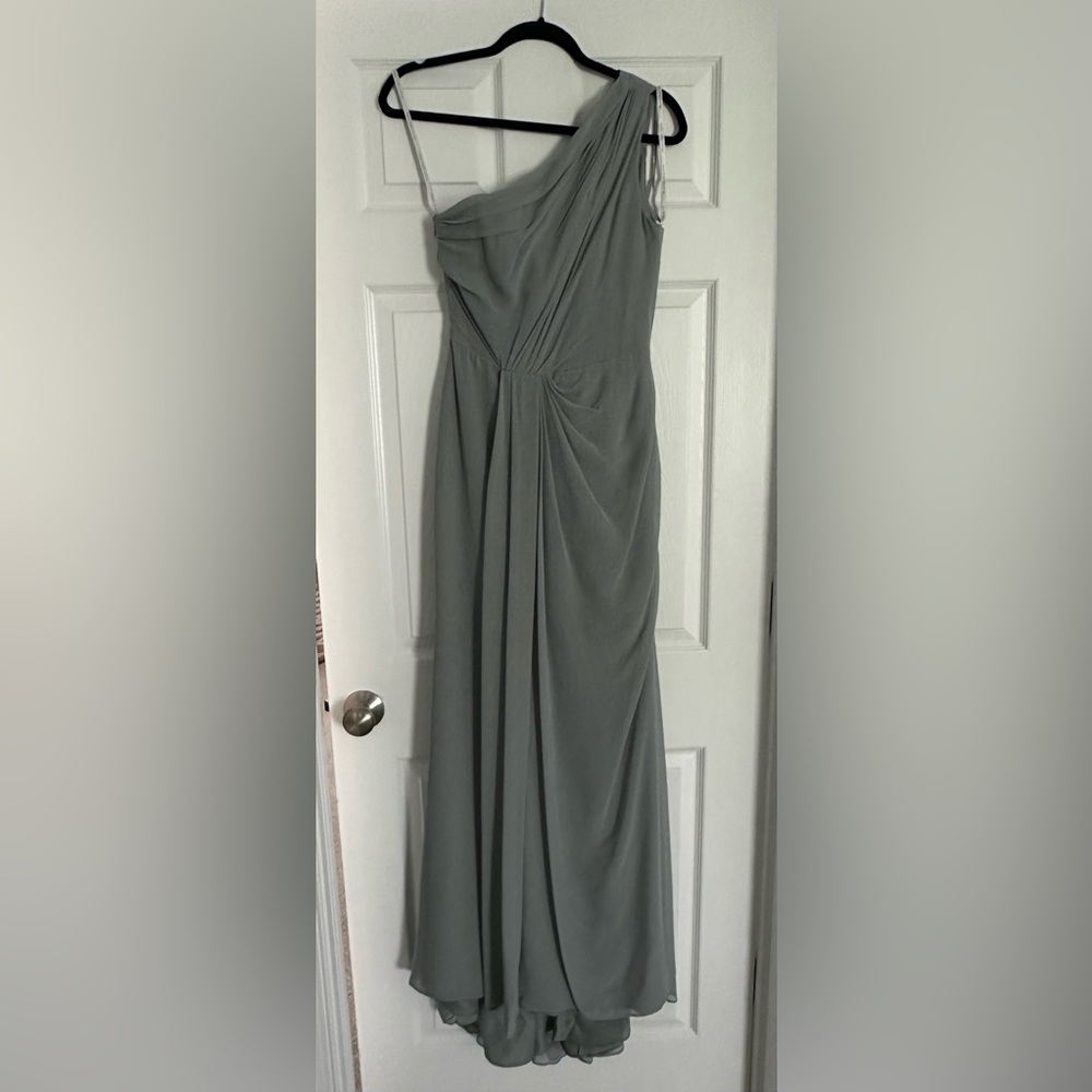Monique Lhuillier Bridesmaids size 4 one shoulder gown